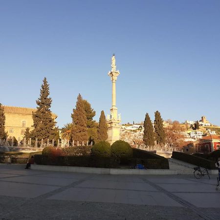 Apartamento Cueva La Taracea Apartment Granada Luaran gambar